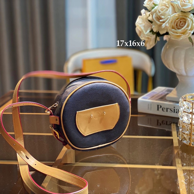 2021 News Fashion high quality bags Lou vdeng women's bag retro luxury designer original leather messenger double shoulder zipper portable and small, Split
2021 News Fashion high quality bags Lou vdeng women's bag retro luxury designer original leather messenger double shoulder zipper portable and small, Split