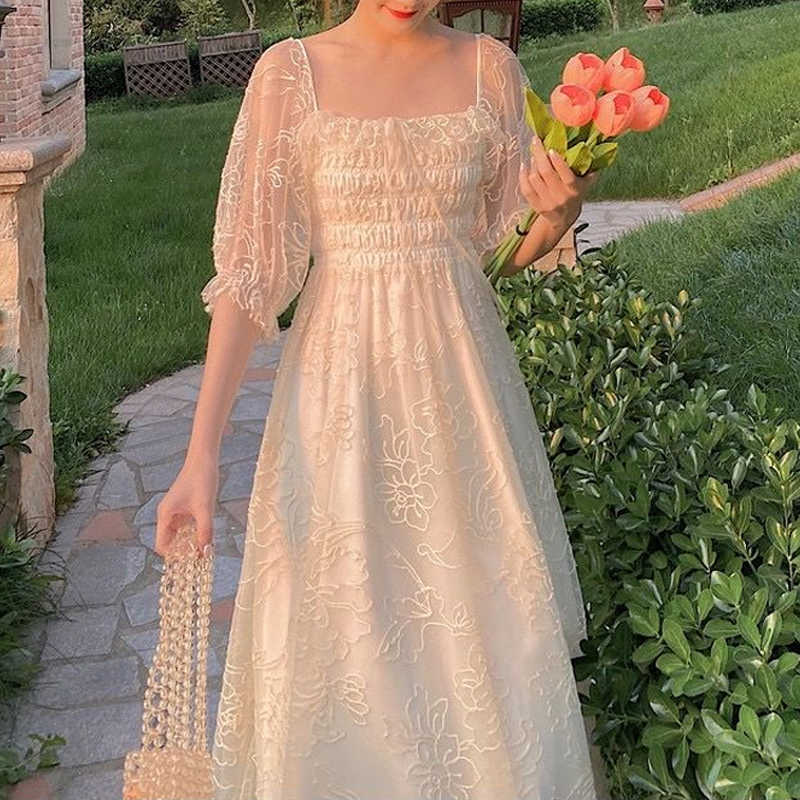 Elegant Fairy Floral Dress Lace Puff Sleeve Women Square Collar Vintage Summer Lady Evening Party Clothing 210604, Strap dress
Elegant Fairy Floral Dress Lace Puff Sleeve Women Square Collar Vintage Summer Lady Evening Party Clothing 210604, Strap dress