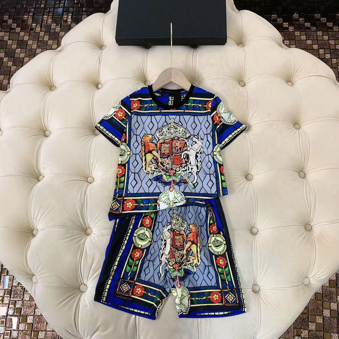 2021ss Designers boys sets T-shirt two piece children t shirt+shorts boy summer print brand clothes Kids great quality children suit sport, Navy blue
2021ss Designers boys sets T-shirt two piece children t shirt+shorts boy summer print brand clothes Kids great quality children suit sport, Navy blue