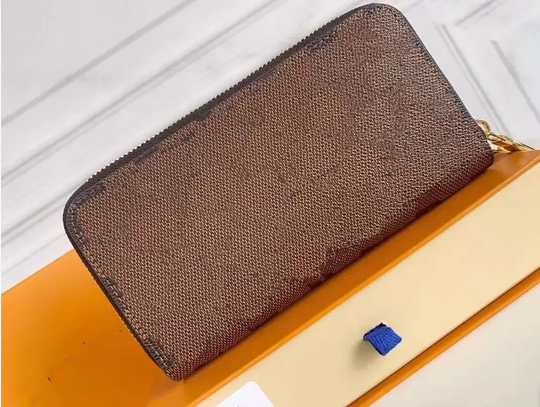 Gzipper WALLET the most stylish cards coins men leather purse card holder women Designer wallet bags clutch handbag with box, 60017-brown flowers
Gzipper WALLET the most stylish cards coins men leather purse card holder women Designer wallet bags clutch handbag with box, 60017-brown flowers