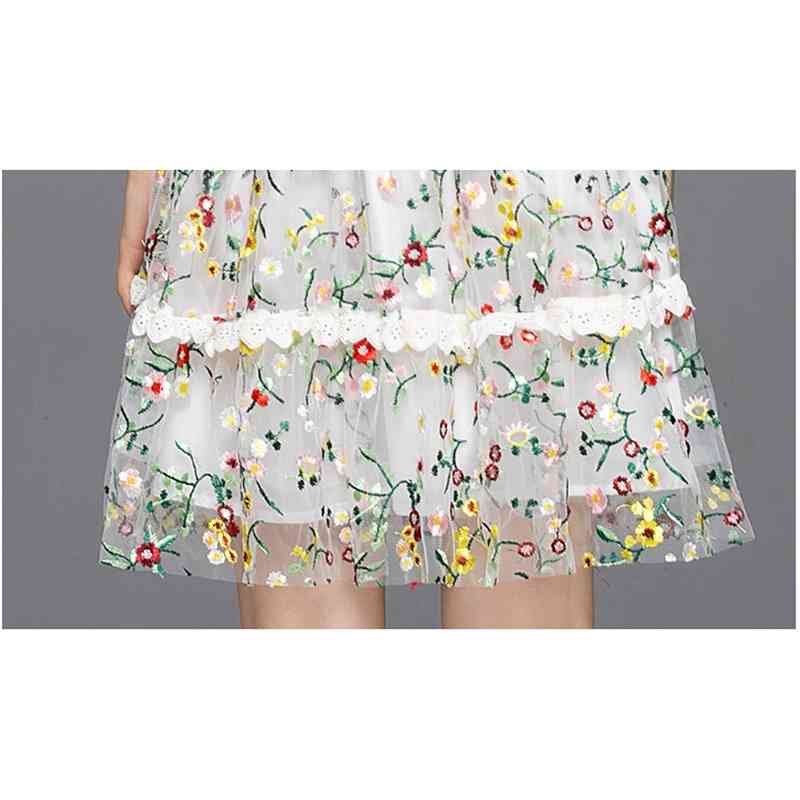 High Quality Summer Fashion Runway Vintage Dress Women Lace Mesh Ruffles Flowers Embroidery Ladies es 210520