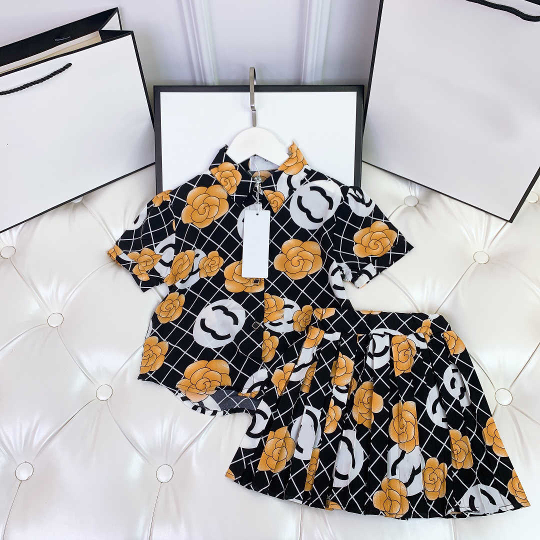 designer kids clothing polo t-shirt+ skirt 2pics sets children's wear girls summer red short sleeve shirt size -150 flower design, Black
designer kids clothing polo t-shirt+ skirt 2pics sets children's wear girls summer red short sleeve shirt size -150 flower design, Black
