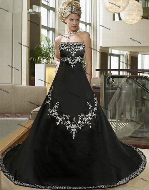 Vintage Black Gothic Wedding Dresses with Embroidery 2021 Strapless Lace-up Corset Back Beaded Stain Country Bridal Dress Vestidos De Marriage