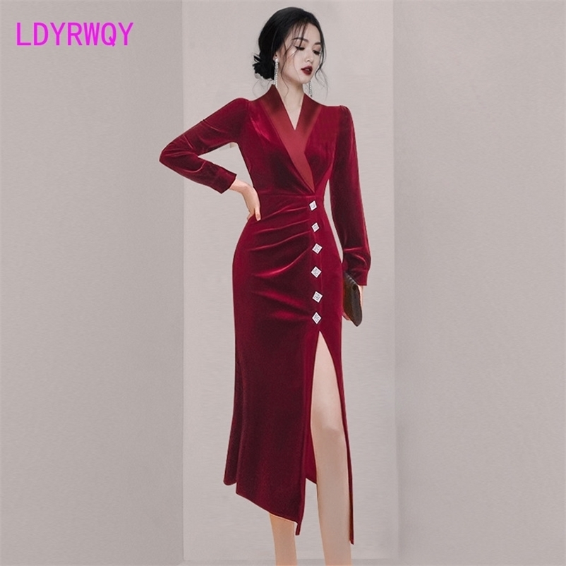 Autumn and Winter Lady Temperament V Collar Fold Thin Gold Velvet Office Female Dress 210603, Burgundy
Autumn and Winter Lady Temperament V Collar Fold Thin Gold Velvet Office Female Dress 210603, Burgundy