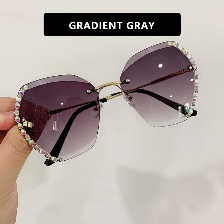 Retro 2020 Vintage Sunglasses Women Men 2020 Fashion Rimless Glasses Pink Gradient Sun Glasses Women UV400 Shades Oculos, White;black
Retro 2020 Vintage Sunglasses Women Men 2020 Fashion Rimless Glasses Pink Gradient Sun Glasses Women UV400 Shades Oculos, White;black