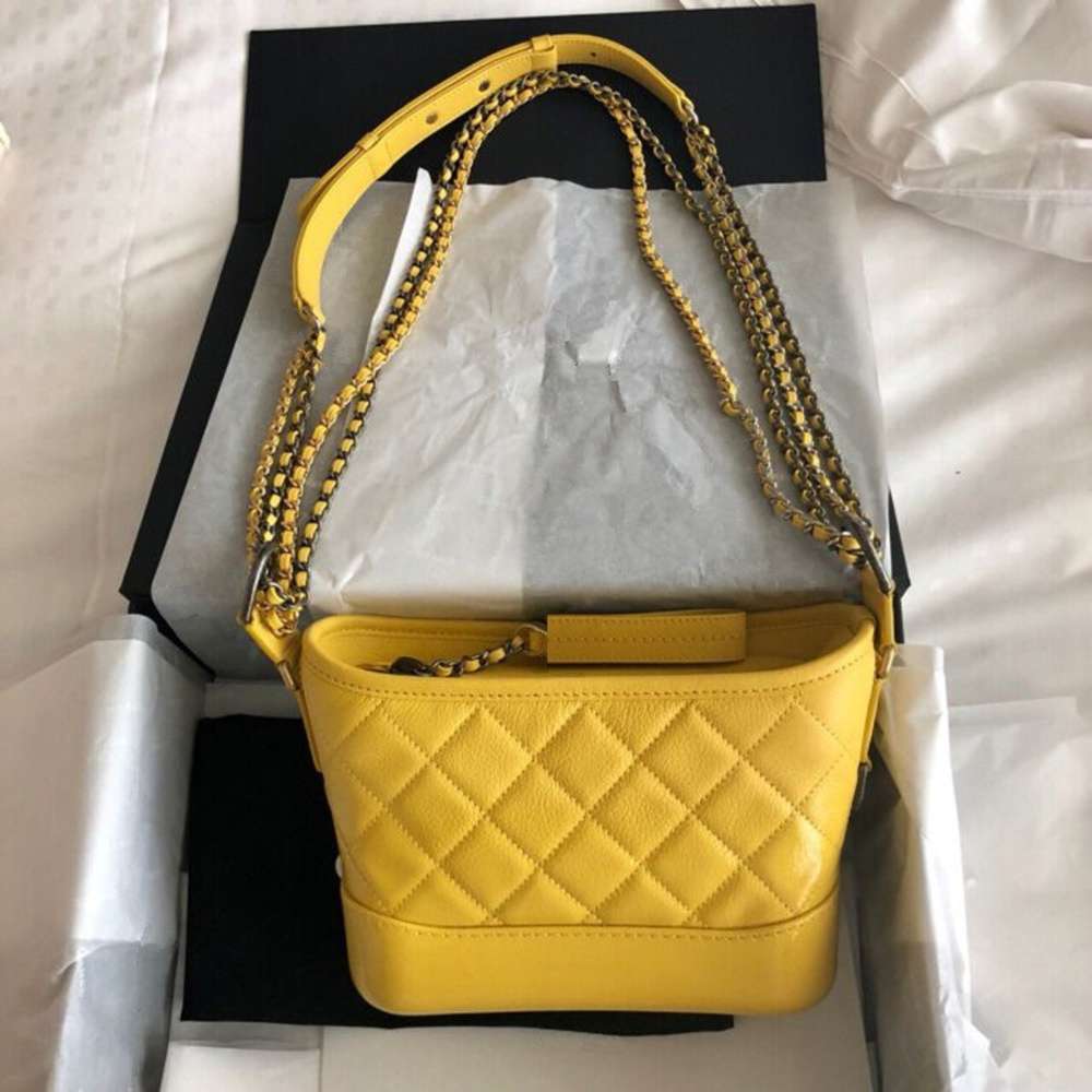 2021 Women's Bag, Sheep Rhombic Chain Gradient Tramp Mini One Shoulder Crossbody Leather Bucket Bag, Mini black with white
2021 Women's Bag, Sheep Rhombic Chain Gradient Tramp Mini One Shoulder Crossbody Leather Bucket Bag, Mini black with white