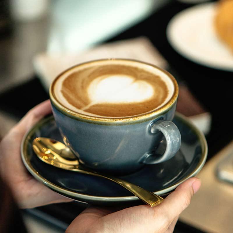 Mugs European Ceramic Coffee Cup Saucer Set Latte Cappuccino Mug Expresso Home Cafe Teacup Coffeeware 90/220/320ml, Green
Mugs European Ceramic Coffee Cup Saucer Set Latte Cappuccino Mug Expresso Home Cafe Teacup Coffeeware 90/220/320ml, Green