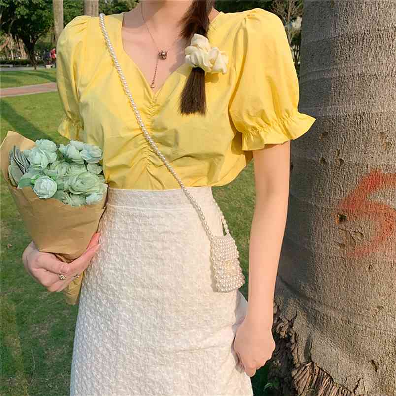 Fashion 2 Piece Set Summer Women Yellow V-Neck Puff Sleeve Shirts + High Waist White Embroidery A-Line Midi Skirt Suit 210519, Photo color
Fashion 2 Piece Set Summer Women Yellow V-Neck Puff Sleeve Shirts + High Waist White Embroidery A-Line Midi Skirt Suit 210519, Photo color