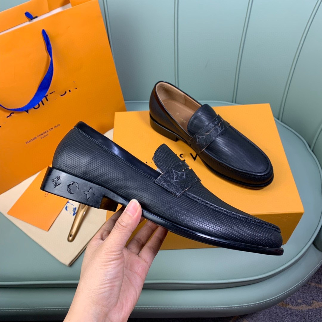 Business Dress Shoe Mens Spring And Summer Patent Leather Breathable British Footwear Casual Soft Sole Youth Men's Shoes, #04
Business Dress Shoe Mens Spring And Summer Patent Leather Breathable British Footwear Casual Soft Sole Youth Men's Shoes, #04