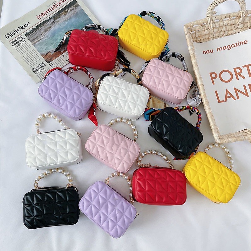 designer girls princess handbags fashion letter Pearl candy colors kids mini wallet children Silk scarves chain crossbody single shoulder bags F530, Yellow-pearl
designer girls princess handbags fashion letter Pearl candy colors kids mini wallet children Silk scarves chain crossbody single shoulder bags F530, Yellow-pearl