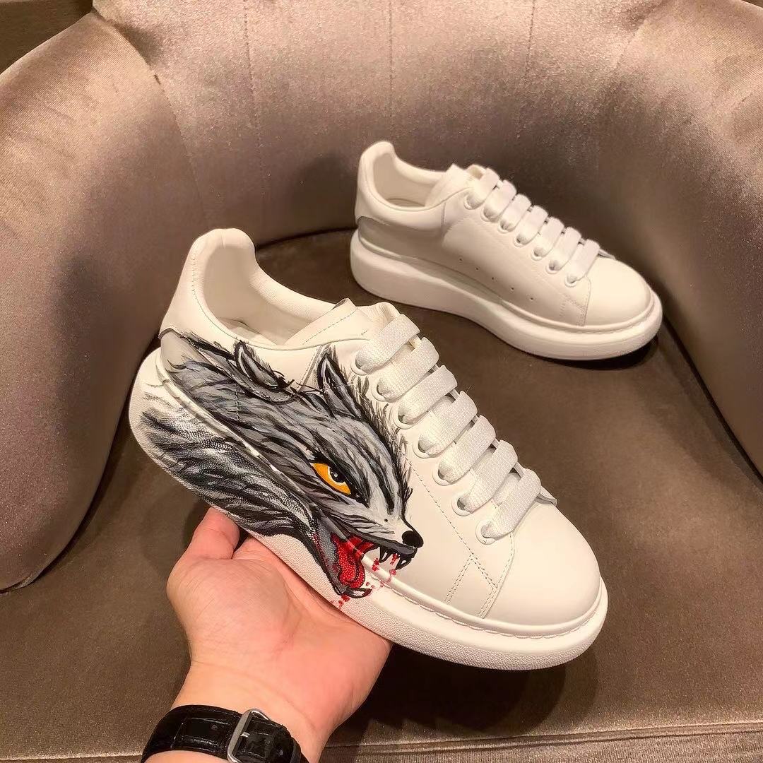 2021 Top Quality Mens Womens Casual Shoes White Black Blue Triple S Low Make Old Combination Boots Sports Size EUR Men Sail
2021 Top Quality Mens Womens Casual Shoes White Black Blue Triple S Low Make Old Combination Boots Sports Size EUR Men Sail