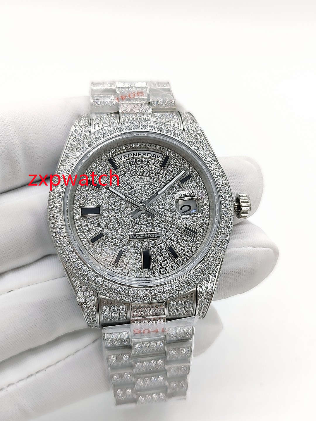 Best quality full Diamond Watches 904 silver Stainless Steel Watch diamonds dial with Diamond Strap Automatic mens Wristwatch 40mm, Gold b
Best quality full Diamond Watches 904 silver Stainless Steel Watch diamonds dial with Diamond Strap Automatic mens Wristwatch 40mm, Gold b