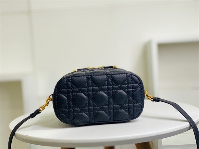 Leather fashion printing ladies Cross Body bag graffiti girl small square handbag Plain fresh and simple shoulder crossbod, 01
Leather fashion printing ladies Cross Body bag graffiti girl small square handbag Plain fresh and simple shoulder crossbod, 01