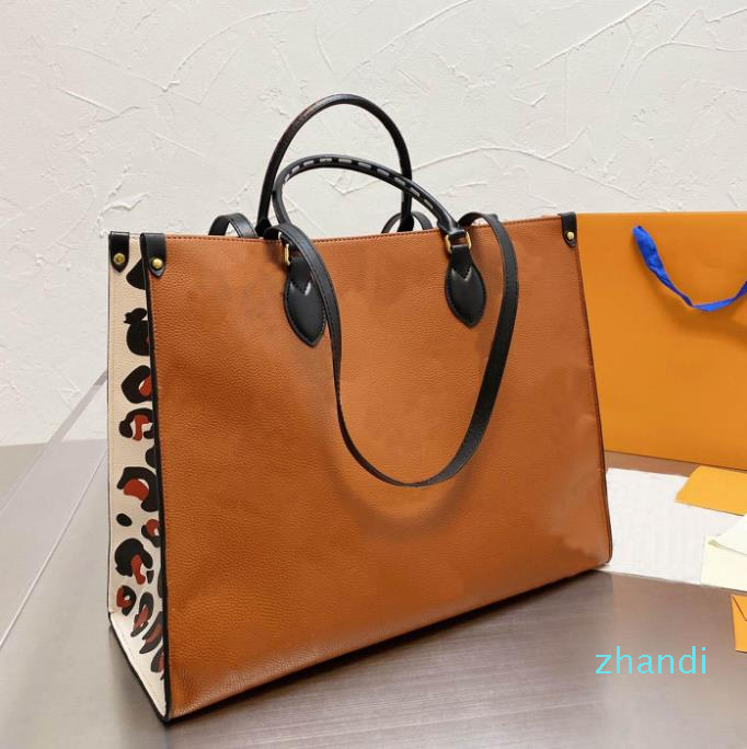 2021 Fashion Ladies Handbag Shopping Bag Large Capacity High Quality Cross Body Pack Luxury Brand Classic Pattern Design, Brown
2021 Fashion Ladies Handbag Shopping Bag Large Capacity High Quality Cross Body Pack Luxury Brand Classic Pattern Design, Brown