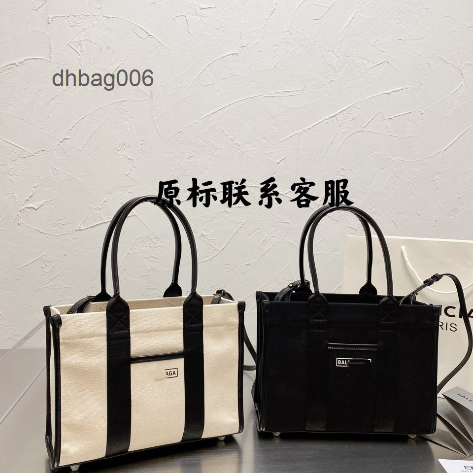 2022 Designer Bags Black and White Letter Canvas Balencaigas Hbag Large Capacity Single Shoulder Tote Bag Men Women
2022 Designer Bags Black and White Letter Canvas Balencaigas Hbag Large Capacity Single Shoulder Tote Bag Men Women