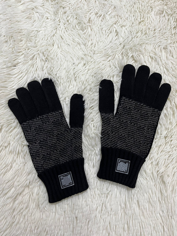 2022ss Black gray 2021 Gloves The five-finger touch screen type can be worn in autumn and winter with warm fleece for both men women
2022ss Black gray 2021 Gloves The five-finger touch screen type can be worn in autumn and winter with warm fleece for both men women