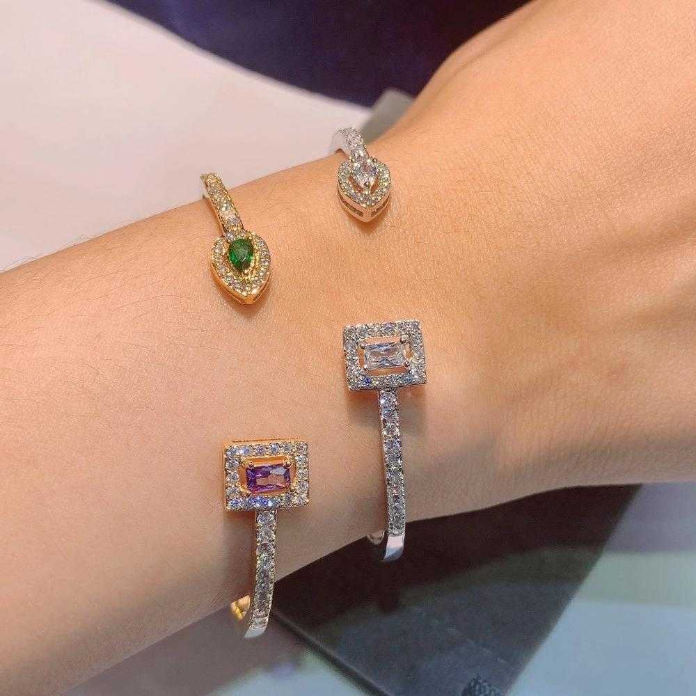 Trendy Square Cuff Bracelet Elegant Design Geometric Full Microl Zirconia Wedding Engagement Women Bangle Fashion Jewelry S0847 Q0720 
Trendy Square Cuff Bracelet Elegant Design Geometric Full Microl Zirconia Wedding Engagement Women Bangle Fashion Jewelry S0847 Q0720