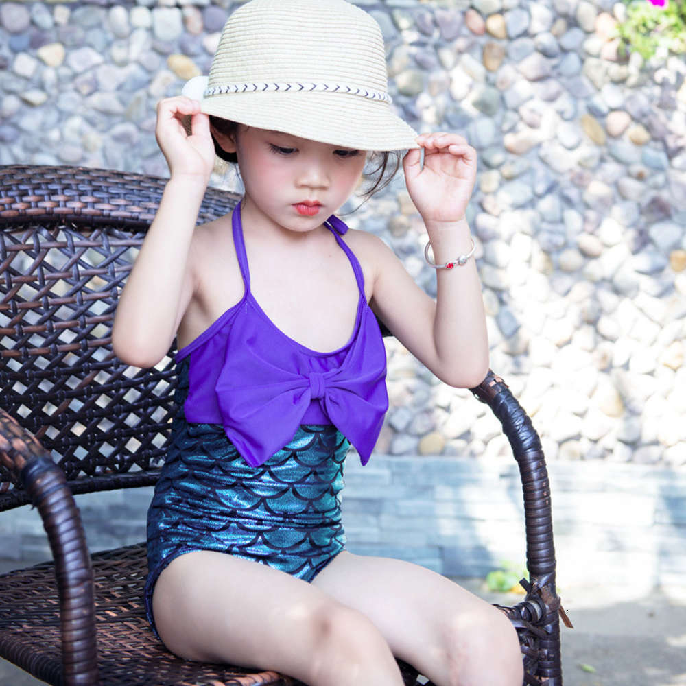 Children's suit girls' one flat angle two piece cute children's swimsuit, Black
Children's suit girls' one flat angle two piece cute children's swimsuit, Black