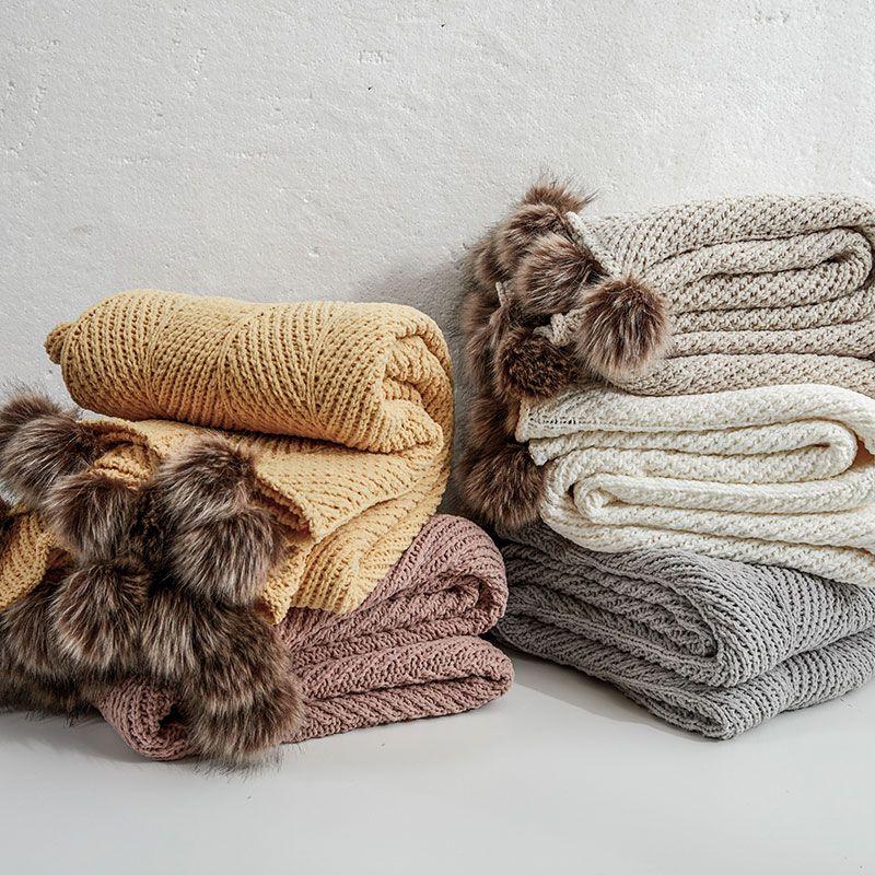 Knitted Super Soft Thread Blanket, Shawl Cover, Small Quilt For Traveling In The Car, Solid Color Is Not Easy To Pilling Blankets