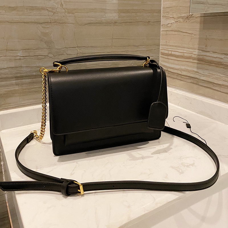 Classic high-quality luxury designer bag ladies shoulder bags PU leather fashion metal piece chat messenger handbag flip clutch with box
Classic high-quality luxury designer bag ladies shoulder bags PU leather fashion metal piece chat messenger handbag flip clutch with box
