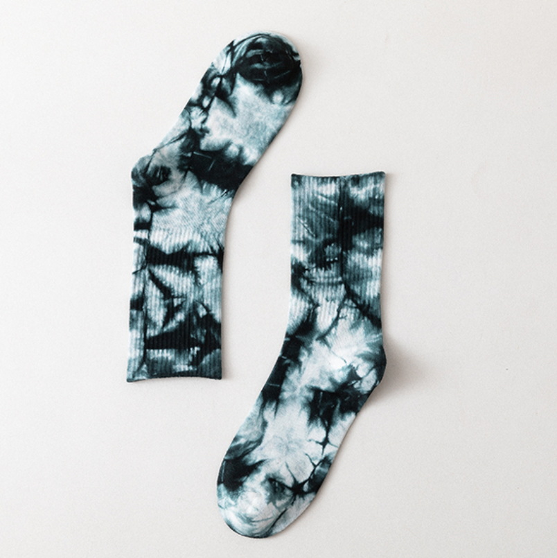 New Fashion Couples Men and Women Socks Cotton Colorful Vortex Tie-dye Harajuku HipHop Skateboard Funny Happy Weed Tube Socks