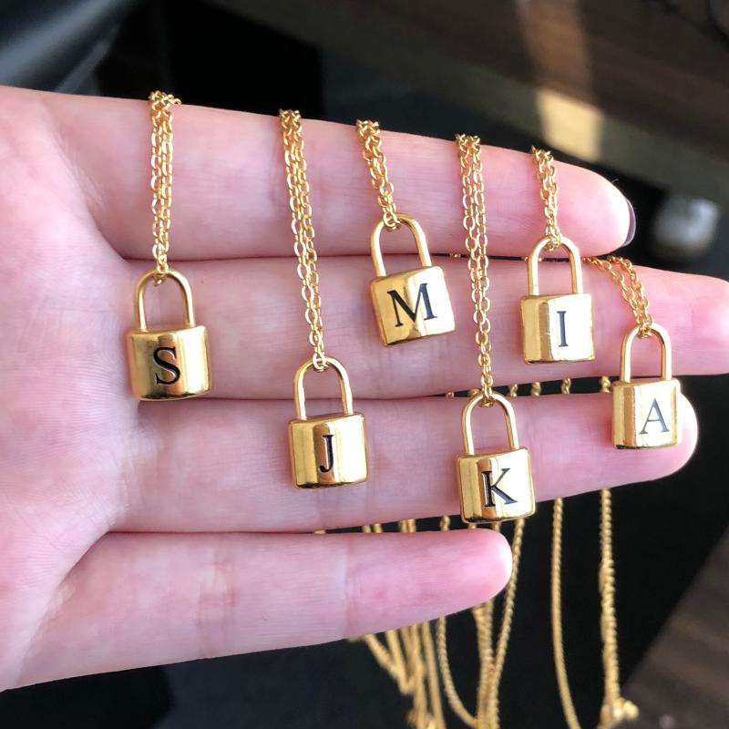 Stainless Steel Initial Letter Padlock Necklace Gold Plated Lock English Pendant Women's Birthday Gift Necklaces
Stainless Steel Initial Letter Padlock Necklace Gold Plated Lock English Pendant Women's Birthday Gift Necklaces