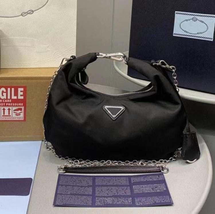 top quality hobo women Shoulder Bag reedition designers 2006 Tote handbags Nylon presbyopic purse lady messenger bags 2005
top quality hobo women Shoulder Bag reedition designers 2006 Tote handbags Nylon presbyopic purse lady messenger bags 2005