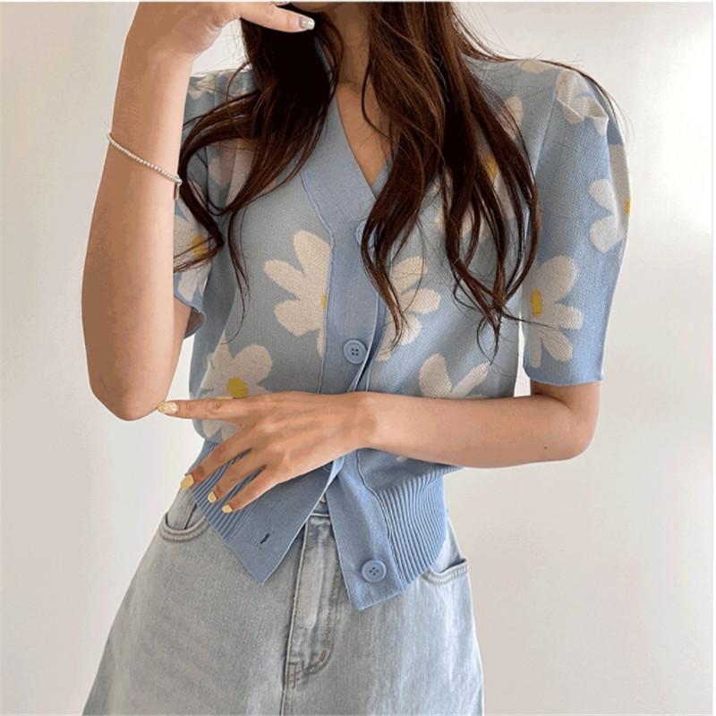 Women's Blouses & Shirts Blue Autumn Tops Women 2021 V Neck Sweater With Vertical Buttons Long Sleeve Chic
Women's Blouses & Shirts Blue Autumn Tops Women 2021 V Neck Sweater With Vertical Buttons Long Sleeve Chic