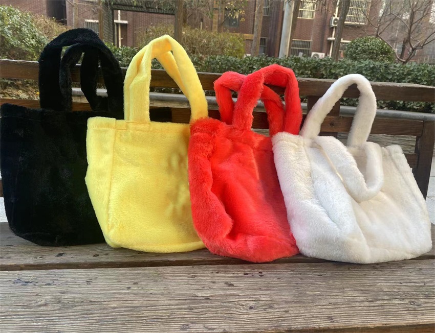 Classic Designed Flocky Shopping Bag Brand Lovely Cute Handheld Downy Shopping Bags 121701
Classic Designed Flocky Shopping Bag Brand Lovely Cute Handheld Downy Shopping Bags 121701