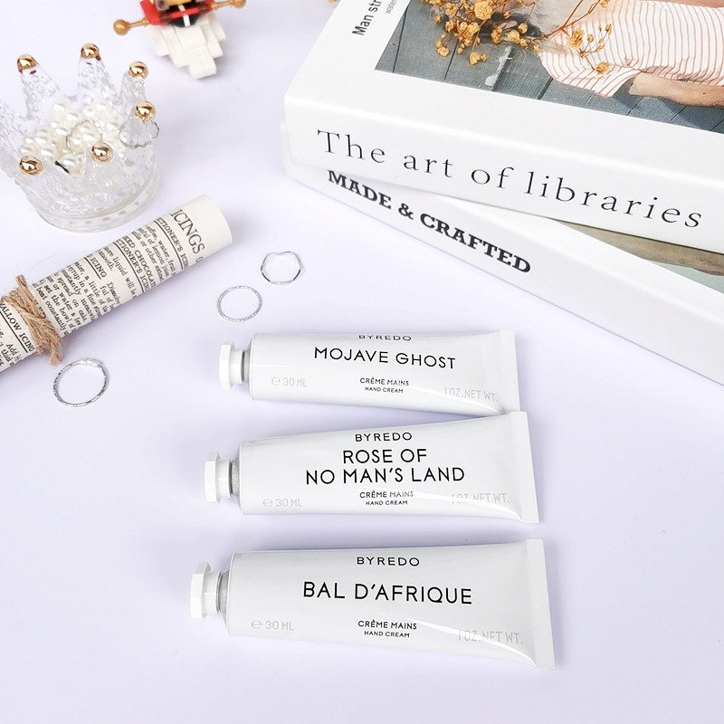 30ml Byredo Hand Cream Mojave Ghost Blanche Rose Of No Mans Land Bal dAfrique Hands Lotion Travel Exclusive Skin Care High Quality
30ml Byredo Hand Cream Mojave Ghost Blanche Rose Of No Mans Land Bal dAfrique Hands Lotion Travel Exclusive Skin Care High Quality