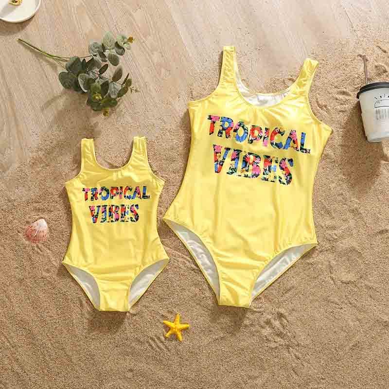 Family Matching Swimsuits Mother Daughter Swimwear Mom Dad and Me Boys Girls Father Son Swim Color letter Couples Beachwear 210417