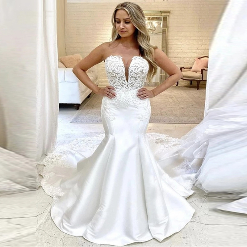 Sexy Mermaid Satin Wedding Dresses Chic Art-Design Bride Dress Lace Long Train Strapless Sweetheart Appliques 2021 Vintage Simple Bridal Gowns Custom 