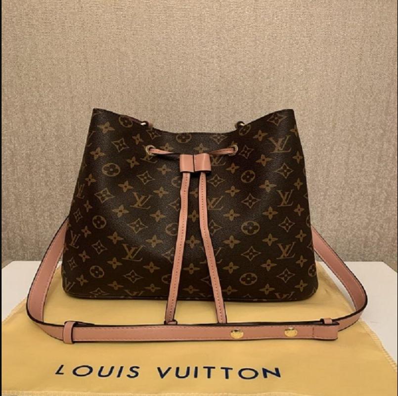 LV Louis 1 Vitton Wallets sales Tote bag fresh Fashion brand luxury mini shopping bags designer handbags floral designs, Red;black
LV Louis 1 Vitton Wallets sales Tote bag fresh Fashion brand luxury mini shopping bags designer handbags floral designs, Red;black