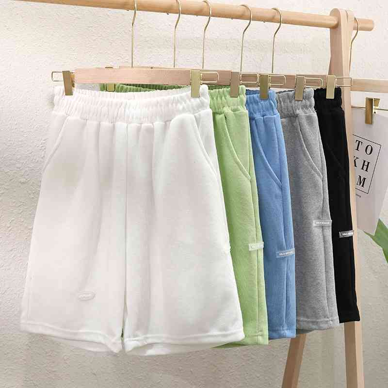 Summer Loose Solid Letter Shorts Women BF Wide-leg Knee-length Pants Harajuku Casual Sweatpants All-match Students 210603, White
Summer Loose Solid Letter Shorts Women BF Wide-leg Knee-length Pants Harajuku Casual Sweatpants All-match Students 210603, White