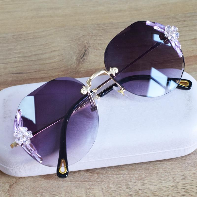 Outdoor Eyewear Designer Sunglasses High Quality Rhinestone Sun Glasses Big Diamond Bling Eyeglasses Fashion Shades For Women U
Outdoor Eyewear Designer Sunglasses High Quality Rhinestone Sun Glasses Big Diamond Bling Eyeglasses Fashion Shades For Women U