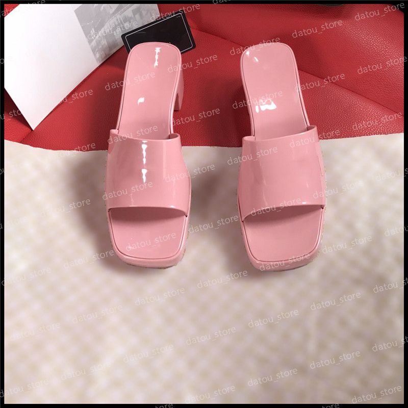 Women Fashion Designers Flat Slides Flip Flops Sandals High Heels Luxurys Womens Dress Shoes Slide Summer Slippers Platform Sandal, Black
Women Fashion Designers Flat Slides Flip Flops Sandals High Heels Luxurys Womens Dress Shoes Slide Summer Slippers Platform Sandal, Black