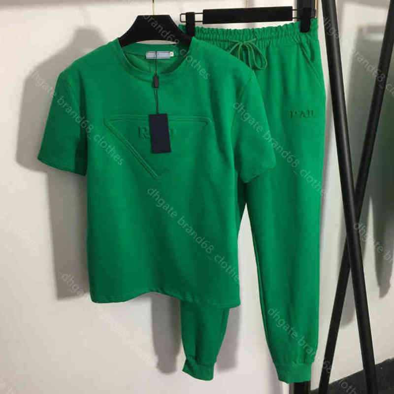 Designer Cotton T-Shirts pants set solid tracksuit luxury Short Sleeve t Shirt Elastic Waist Casual Sweatpants 5A Summer female Apparel a1
Designer Cotton T-Shirts pants set solid tracksuit luxury Short Sleeve t Shirt Elastic Waist Casual Sweatpants 5A Summer female Apparel a1
