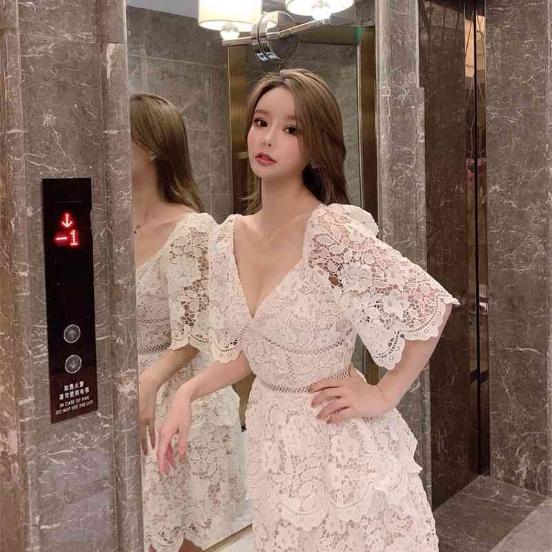 Arrival Summer Self portrait Runway Dress Hollow Short Sleeve Embroidered White Lace Dresses Vestidos 210520