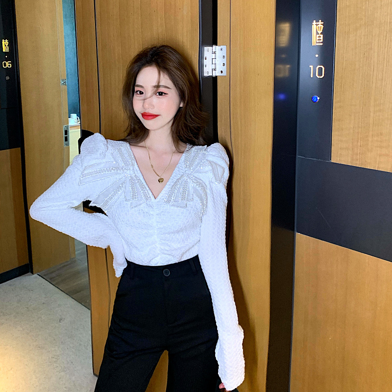 Nomikuma Korean Diamonds Bowknot Blouse Shirt Puff Long Sleeve V-neck Women Tops Spring New Slim Elegant Blusas 6D796 210427