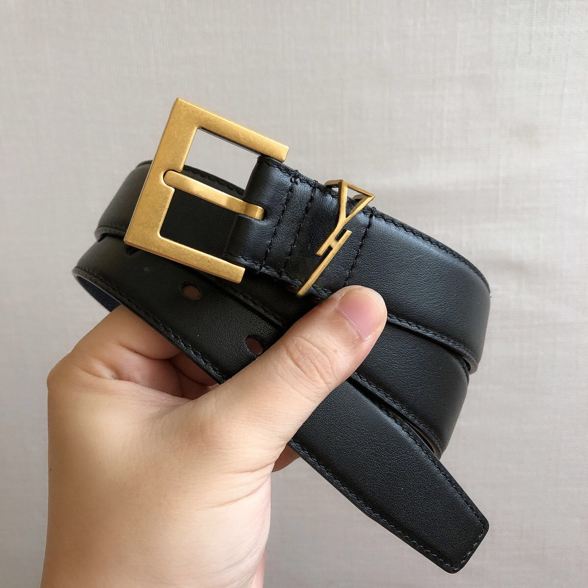 2021 women's designers belt gold silver black buckle classic fashion luxurys belts high quality jeans leisure beltes
2021 women's designers belt gold silver black buckle classic fashion luxurys belts high quality jeans leisure beltes