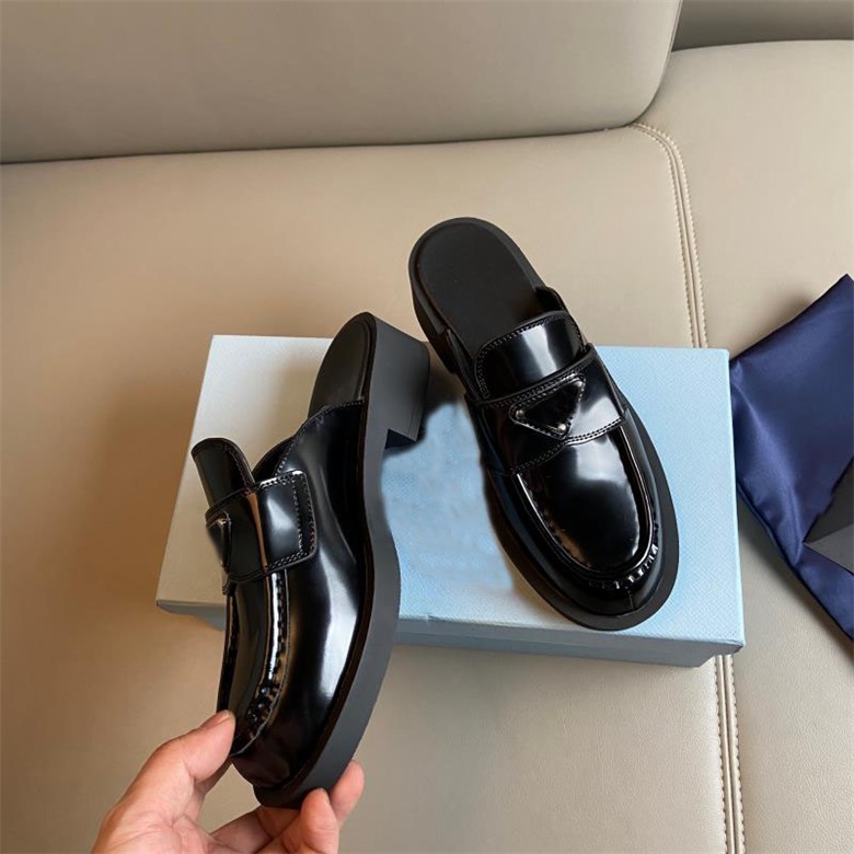 Designer Women Slippers Spring Fall Fashion Low Heeled Round Toe Loafers Slip-on Shoes High Quality Simple Black White Two Colors, Color3
Designer Women Slippers Spring Fall Fashion Low Heeled Round Toe Loafers Slip-on Shoes High Quality Simple Black White Two Colors, Color3