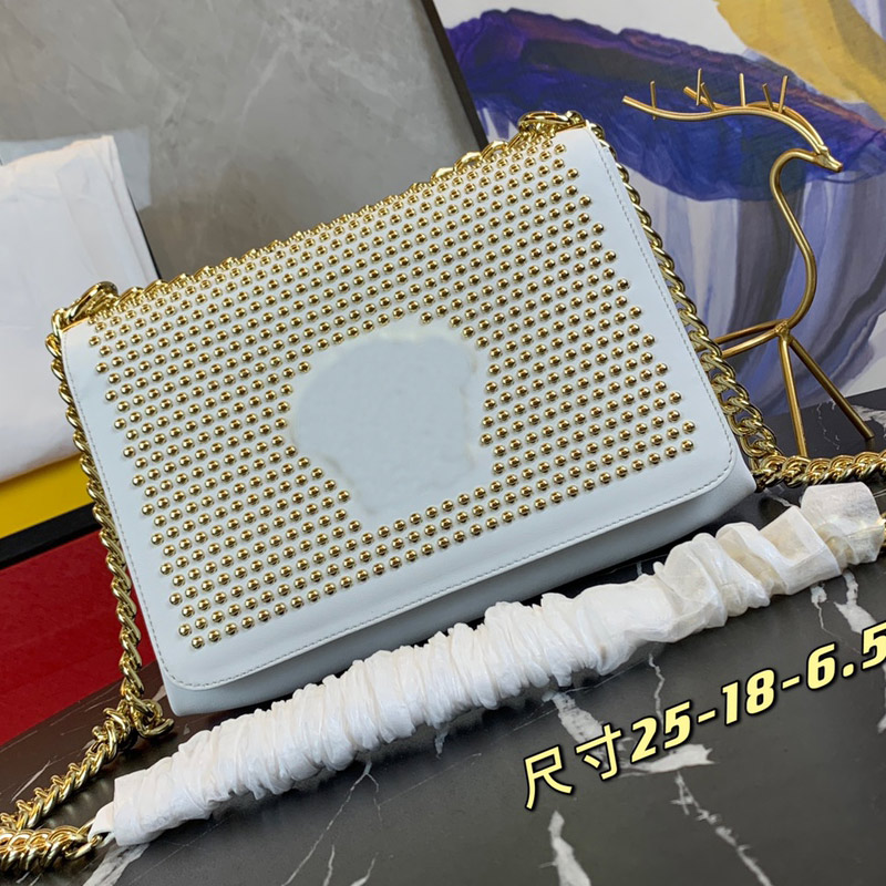 Fashion Gold Chain Crossbody Bag Lady Flap Messenger Handbag High Quality Genuine Leather Shoulder packpage, Black
Fashion Gold Chain Crossbody Bag Lady Flap Messenger Handbag High Quality Genuine Leather Shoulder packpage, Black