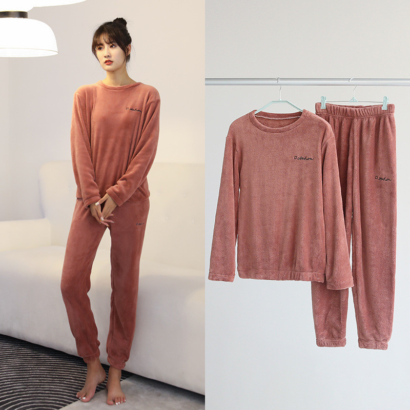 2021women winter pajamas set thick warm flannel homewear winter lounge wear female flannel pajamas home pants warm home clothes suit, Black;red
2021women winter pajamas set thick warm flannel homewear winter lounge wear female flannel pajamas home pants warm home clothes suit, Black;red