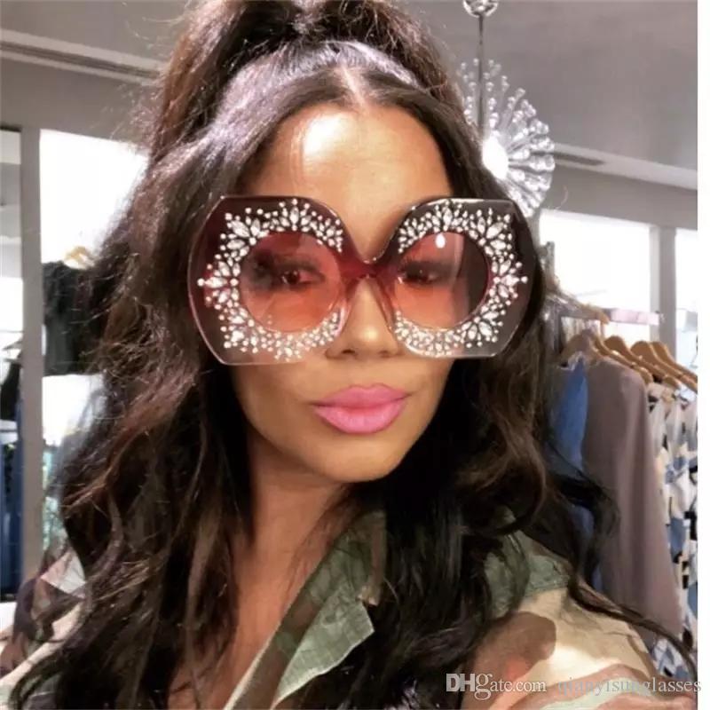 Oversized sunglasses Goggles Rhinestone Large Frame Square Sunglasses Women Designer Shades Fashion Sun Glasses Female Summer black Eyewear
Oversized sunglasses Goggles Rhinestone Large Frame Square Sunglasses Women Designer Shades Fashion Sun Glasses Female Summer black Eyewear