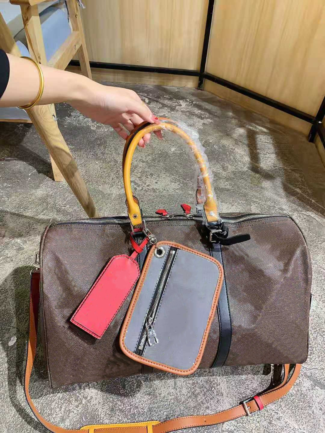 Designer Duffle Bag Luggage Travel with Old Flower Color Contrast Unisex Women Men Duffel Bags Handbag Handbags Big Tote, Customize
Designer Duffle Bag Luggage Travel with Old Flower Color Contrast Unisex Women Men Duffel Bags Handbag Handbags Big Tote, Customize