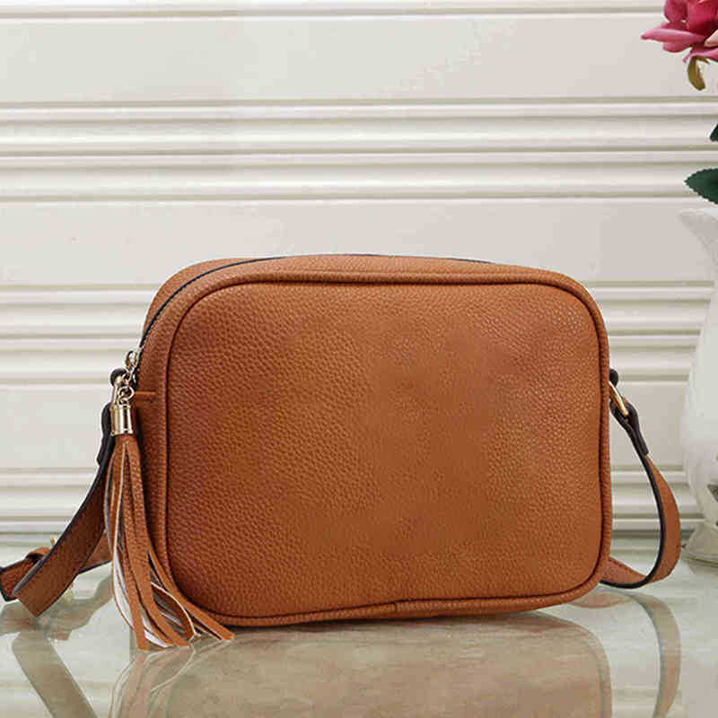 Shoulder Bags High quality Handbags fashion men travel toilet pouch women cosmetic organizer make up Crossbody bag famous classical toiletry
Shoulder Bags High quality Handbags fashion men travel toilet pouch women cosmetic organizer make up Crossbody bag famous classical toiletry