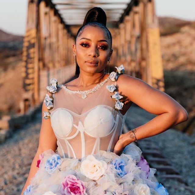 2021 Plus Size Arabic Aso Ebi Colorful Beaded Wedding Gowns Backless Hand Made Flowers Hi-Lo Bridal Dresses ZJ475