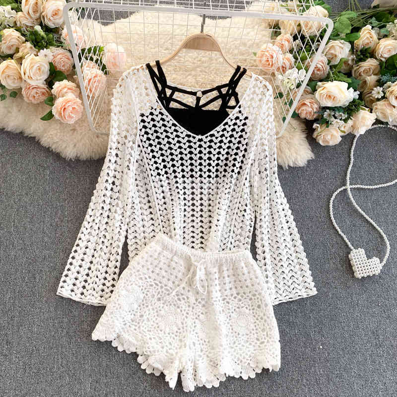 Sexy Holiday Beach Style 3 Sets Vintage Bohemian Crocheted V Neck Hollow Out Knitted Top Camisole Shorts Fashion Clothing Women 210429