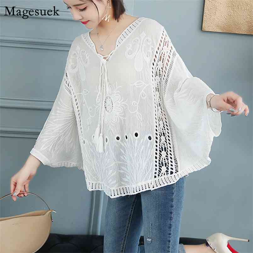 Loose Casual Summer Blouse Women Solid Hollow Lace Blouses And Shirts Crochet Floral White Shirt Tops Female Blusas 5739 210512