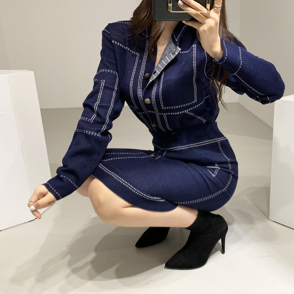 Two Pieces Single-Breasted Knitted Top +High Waist Color Matching Winter Casual Fashion Women Suit 210520, Photo color
Two Pieces Single-Breasted Knitted Top +High Waist Color Matching Winter Casual Fashion Women Suit 210520, Photo color